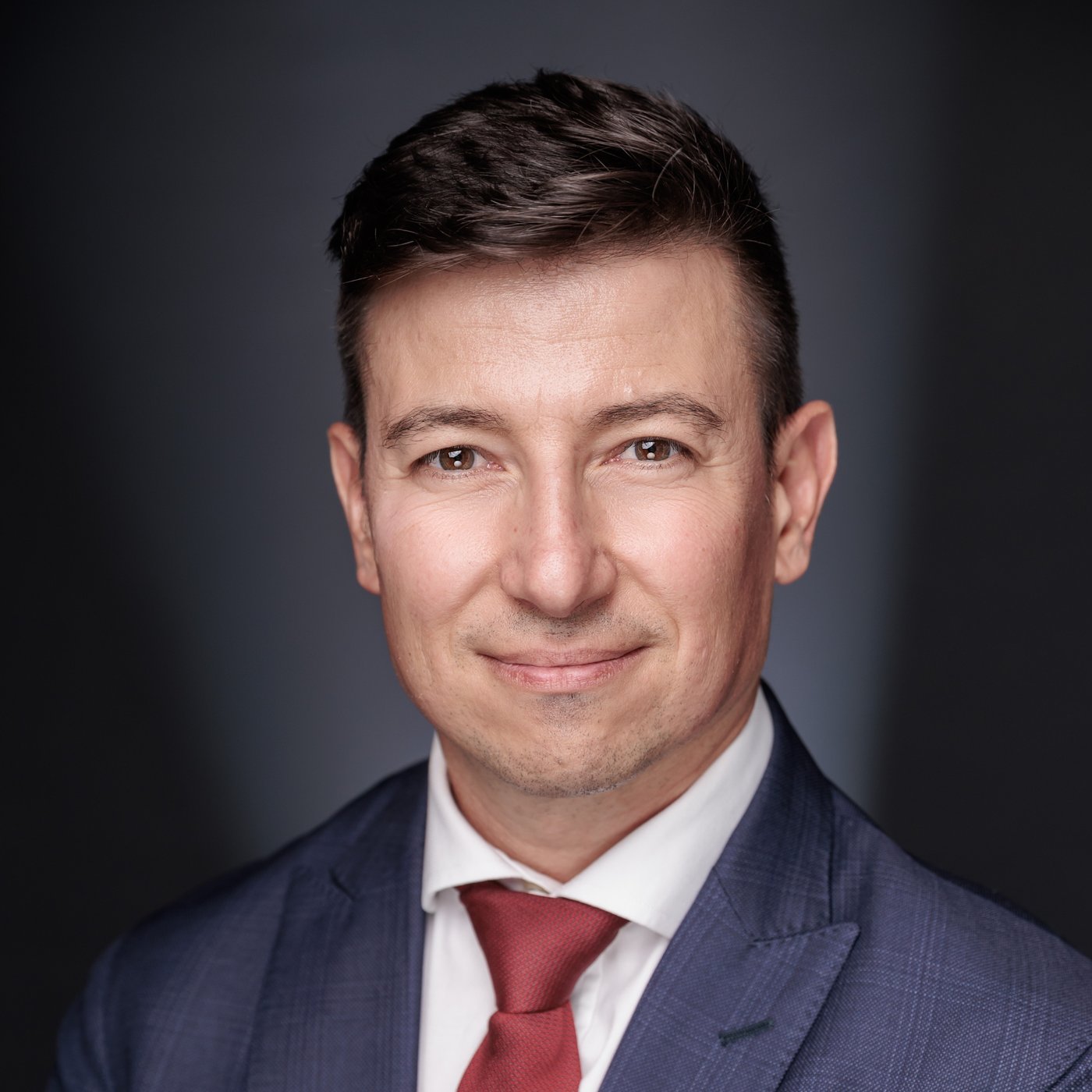 Дойчин Иванов — Адвокат и съдружник
